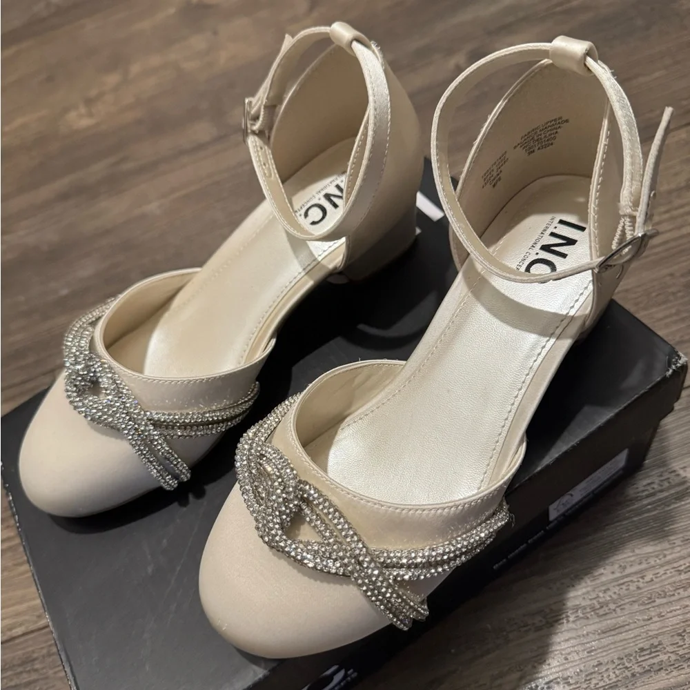 I.N.C. International Concepts Girls’ Delilah Round Toe Heel Pearl